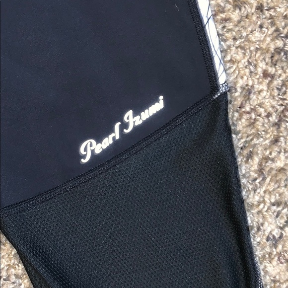 Pearl Izumi Women’s Cropped Biker Tights - Picture 3 of 7